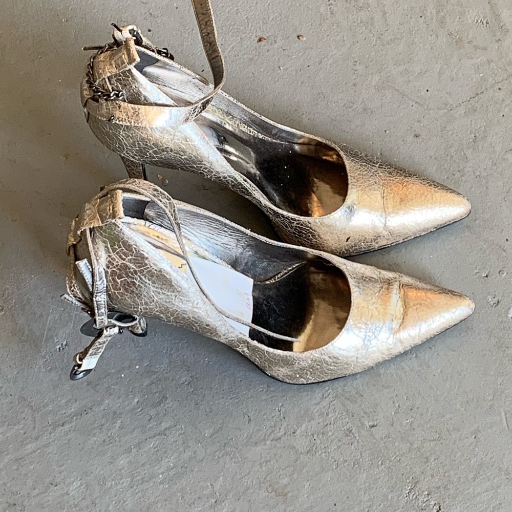 Carlos Santana Heels